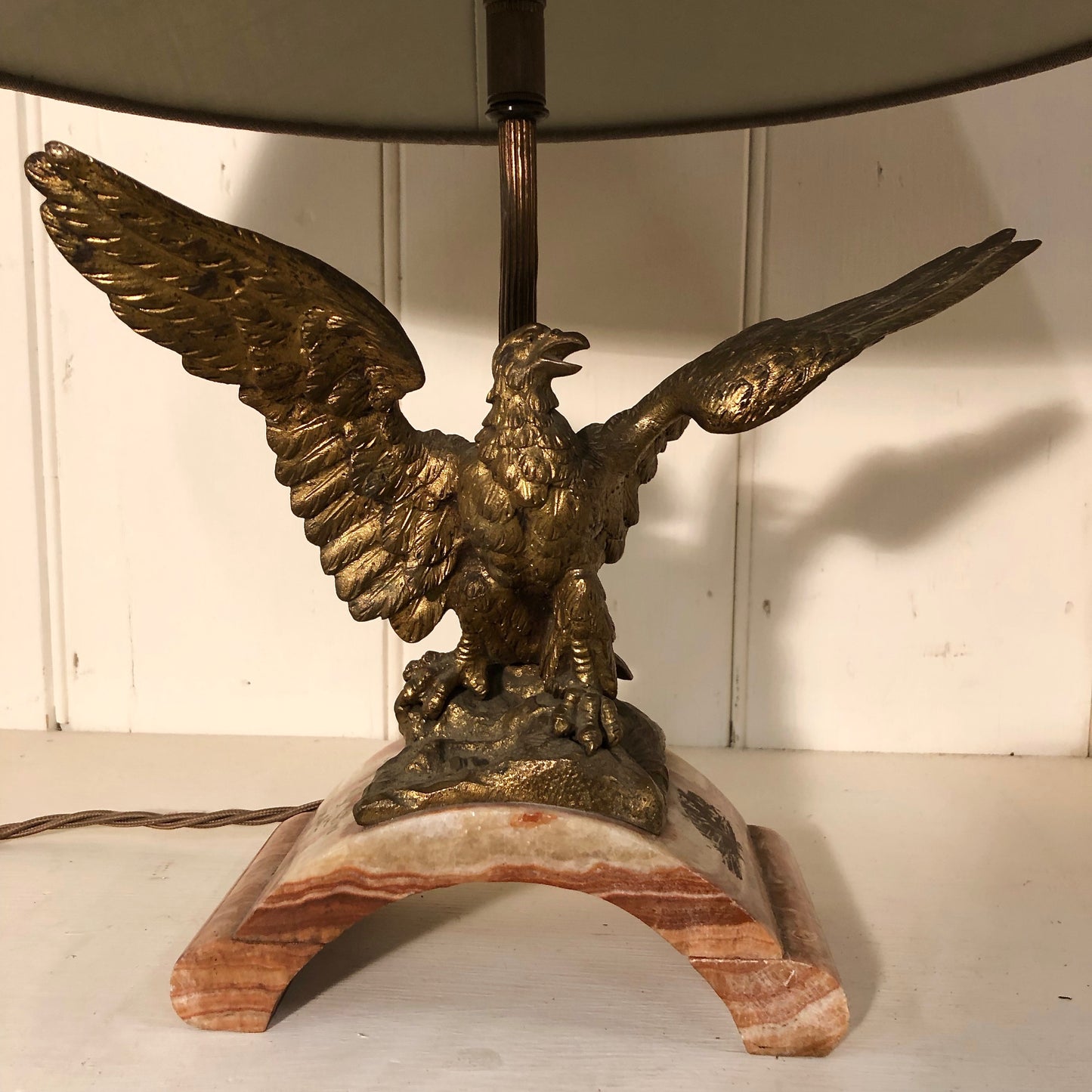ANTIQUE EAGLE & MARBLE LAMP