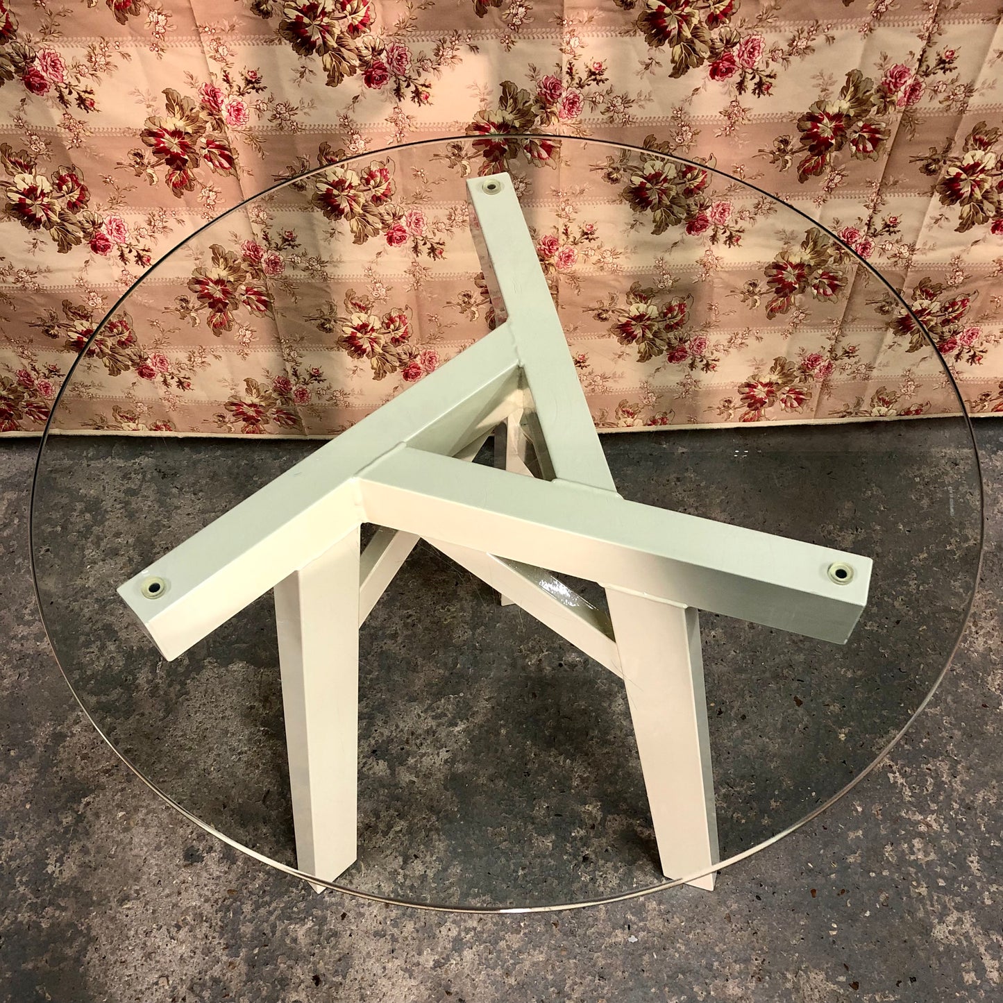 THE SCULPTORS SIDE TABLE