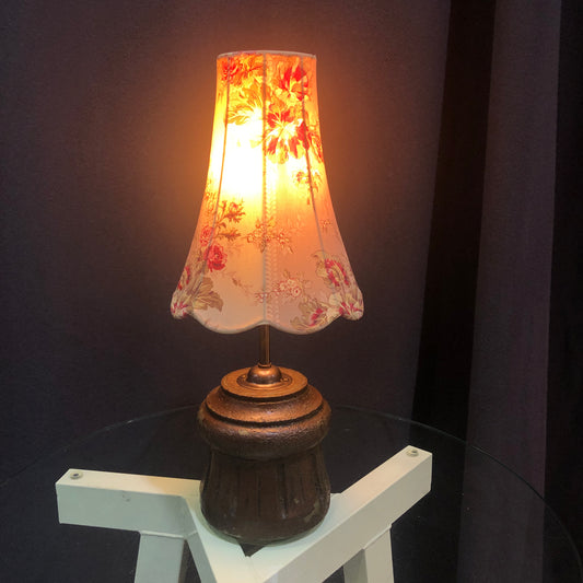 SMALL ANTIQUE COLUMN TABLE LAMP & SHADE