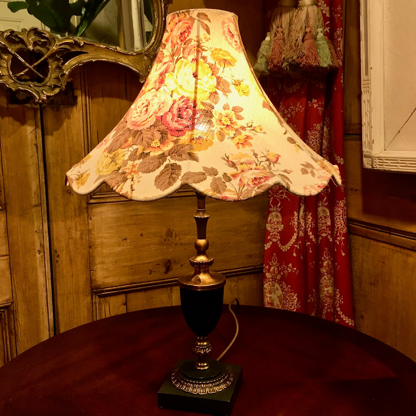 ORIGINAL GREEN URN TABLE LAMP & SHADE - NOW SOLD