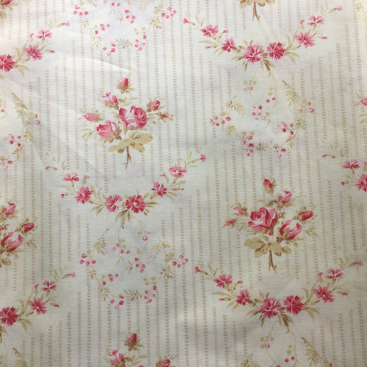 VINTAGE FABRIC - WELLINGTON ROSE